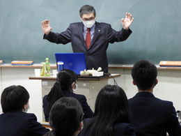 1学年OB講話07
