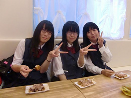 こちらはたこ焼きでしょうか。