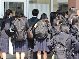 >��52����w��02